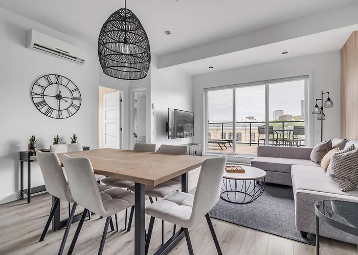 Magnifique Penthouse Au Centre Ville De Quebec
